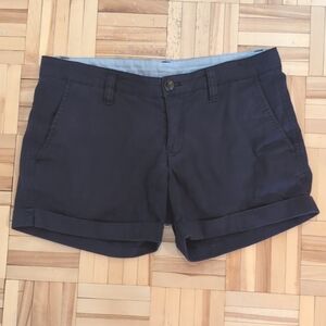 Peak Performance Shorts Size 26